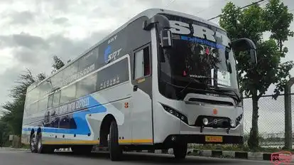 SRI RATAN TATA EXPRESS Bus-Side Image