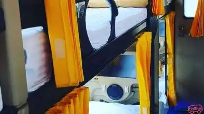 SRI RATAN TATA EXPRESS Bus-Seats Image