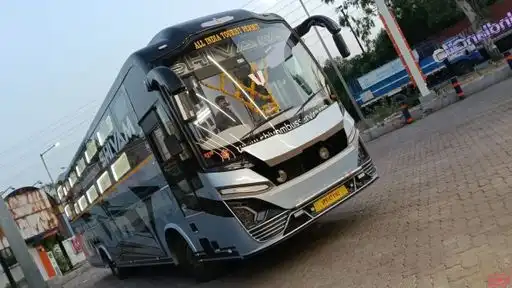 Shivam Travels Bus-Front Image