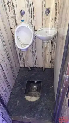 Shivam Travels Bus-Amenities Image