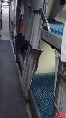 Vijay Vikram Bus Bus-Seats Image