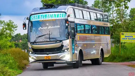 BHAGAVATHI TOURIST Bus-Front Image
