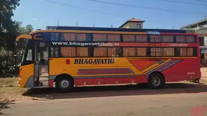 BHAGAVATHI TOURIST Bus-Side Image