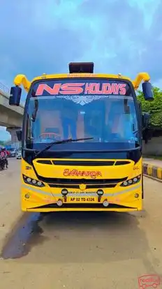 NS Holidays Bus-Front Image