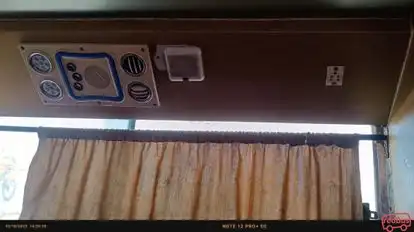 Singh Travels Bus-Amenities Image
