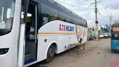 G.T.SHolidays Bus-Side Image