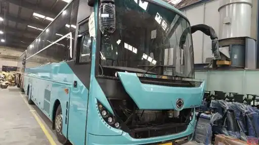 Dada Brothers Bus-Front Image