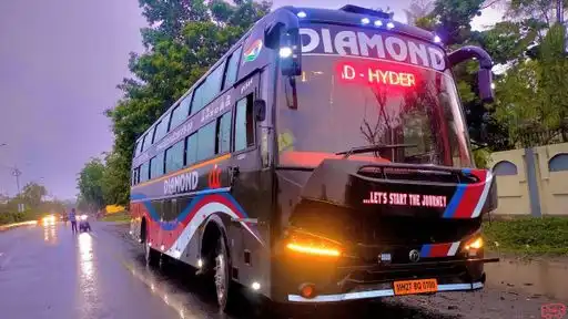 Diamond tours and travels  Bus-Front Image