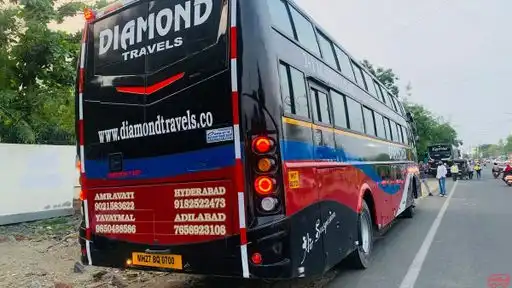 Diamond tours and travels  Bus-Front Image