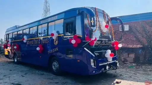 Jaiswal Tour and Travels Bus-Front Image