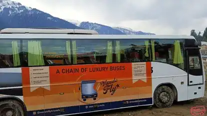 Vande Fly Bus-Side Image