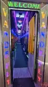 Vande Fly Bus-Front Image