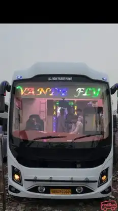 Vande Fly Bus-Front Image