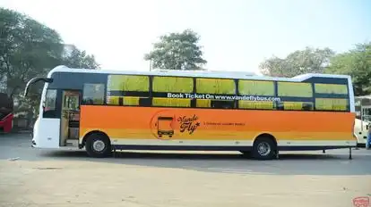 Vande Fly Bus-Side Image