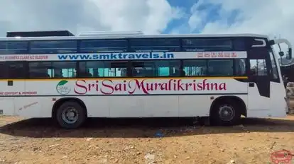 SRI SAI MURALI KRISHNA TRAVELS  Bus-Side Image