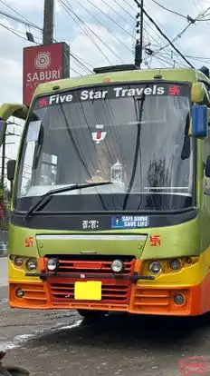 JOHAN TRAVELS Bus-Front Image