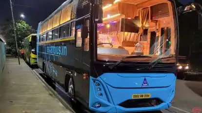 Asian Bus Bus-Front Image