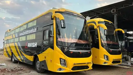 Lavish Travels  Bus-Front Image
