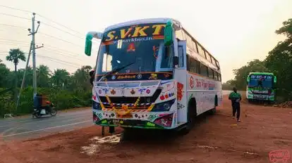 SRI VIJAYA KRISHNA TOURS and  TRAVELS Bus-Front Image