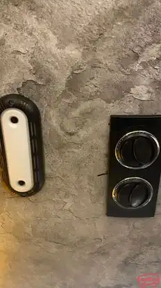 New Lucky Travels Surat Bus-Amenities Image