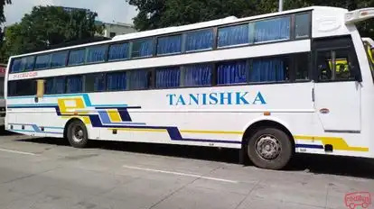 TANISHKA HOLIDAYS  Bus-Side Image