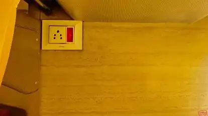 SRI KALAI TRAVELS Bus-Amenities Image