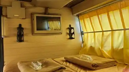 SRI KALAI TRAVELS Bus-Seats Image