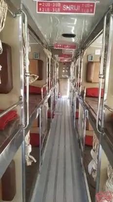 Shriji Roadlines Bus-Seats layout Image