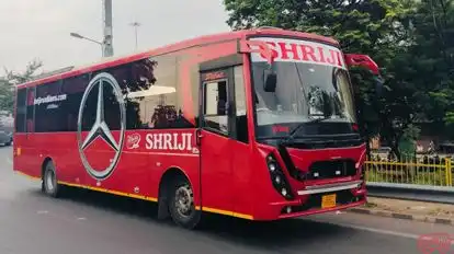 Shriji Roadlines Bus-Side Image