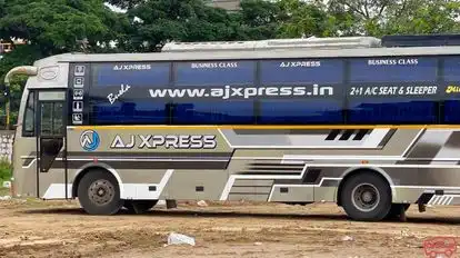 AJ Xpress Bus-Side Image