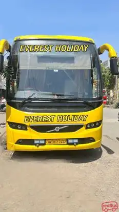 Everest Holidays  Bus-Front Image