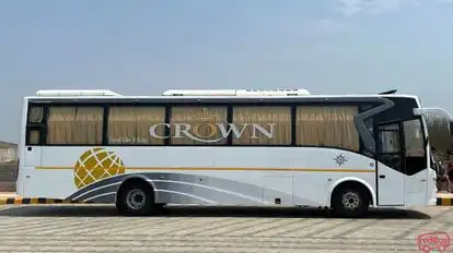 CROWN Bus-Side Image