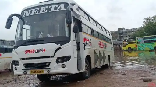 Neeta Travels Service(SPEEDLINK) Bus-Front Image