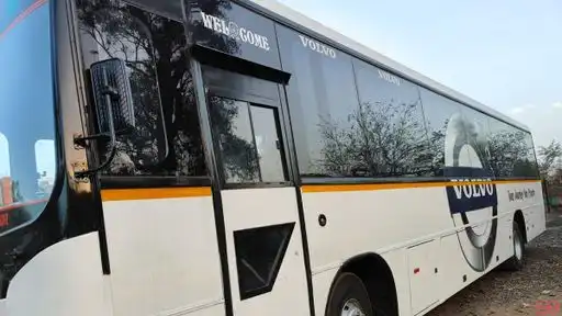 Yadav Tour And Travels Bus-Front Image
