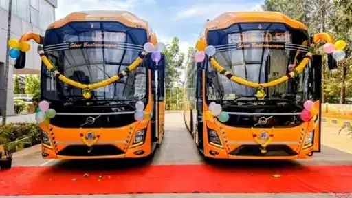 SBM TRAANSPORT Bus-Front Image