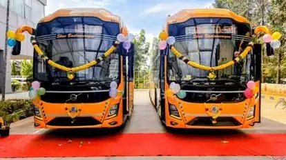 SBM TRAANSPORT Bus-Front Image