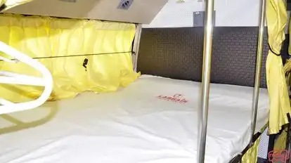 Labbaik Tours And Travels   Bus-Seats Image