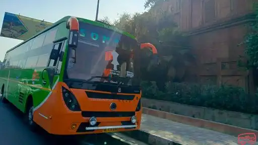 Sonali Holidays Bus-Front Image