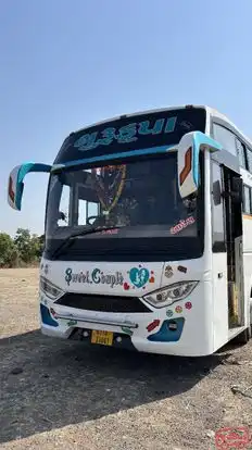 Gurukrupa Travels Bus-Side Image