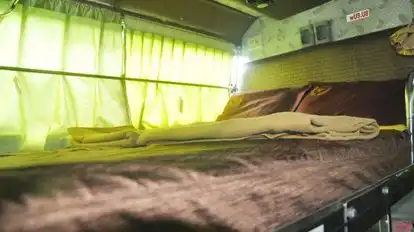 Metro Lines Travels Bus-Seats Image