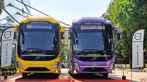 SIDDHI VINAYAK TRAVELS Bus-Front Image