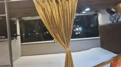 CCC Bus Bus-Amenities Image