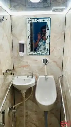 Shree balaji tour and travels Bus-Amenities Image