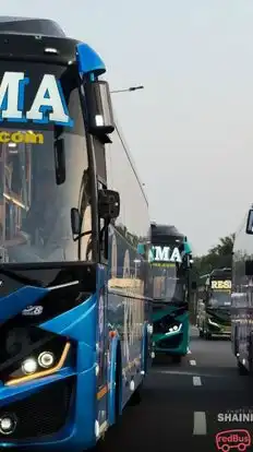 Reshma Tourists Bus-Front Image
