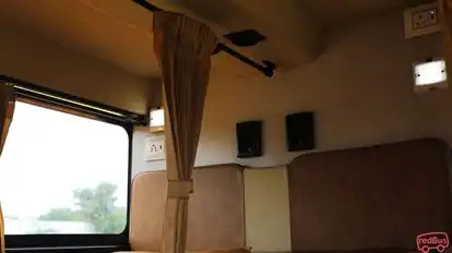 V.A.A Mani Travels  Bus-Amenities Image