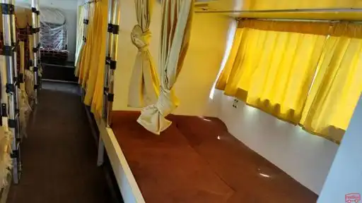 Gurukripa Travels  Bus-Front Image