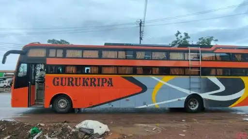Gurukripa Travels  Bus-Front Image