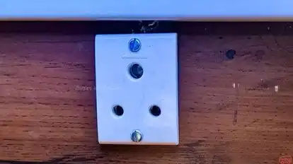 BIKASH DAS Bus-Amenities Image