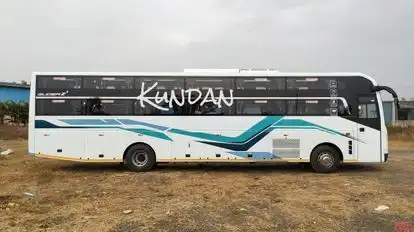 Kundan Travels  Bus-Side Image