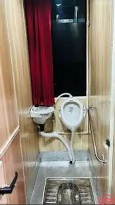 Nizam Travels Bus-Amenities Image